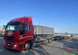 Trinacria Autoveicoli S.r.l. Autocarro Camion Furgone Iveco 260S45 bisarca con rimorchio rolfo 2010